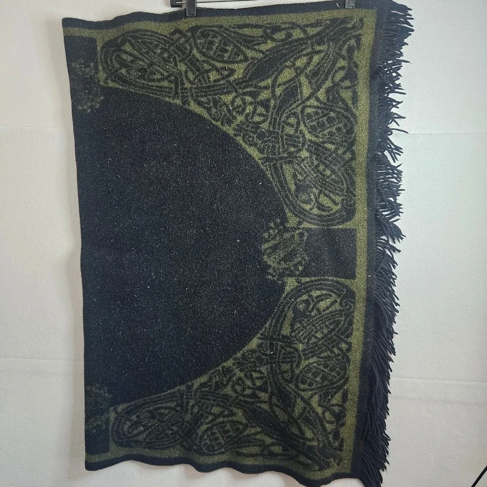 Mary Flaherty Galway Shawl Ireland 100% Lambswool Celtic Knot Green Limited